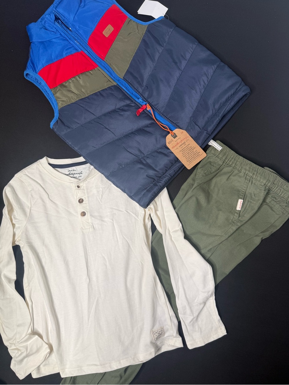 Weatherproof vintage 3 piece set in Navy & Blue with Olive and Red size 7 NWT